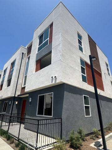 Santa Ana, CA 92705,1810 E 1st ST #170