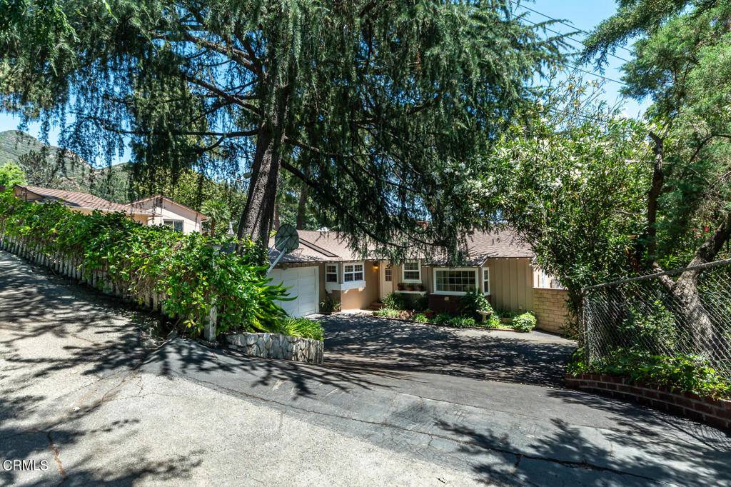 La Crescenta, CA 91214,2352 Jayma LN