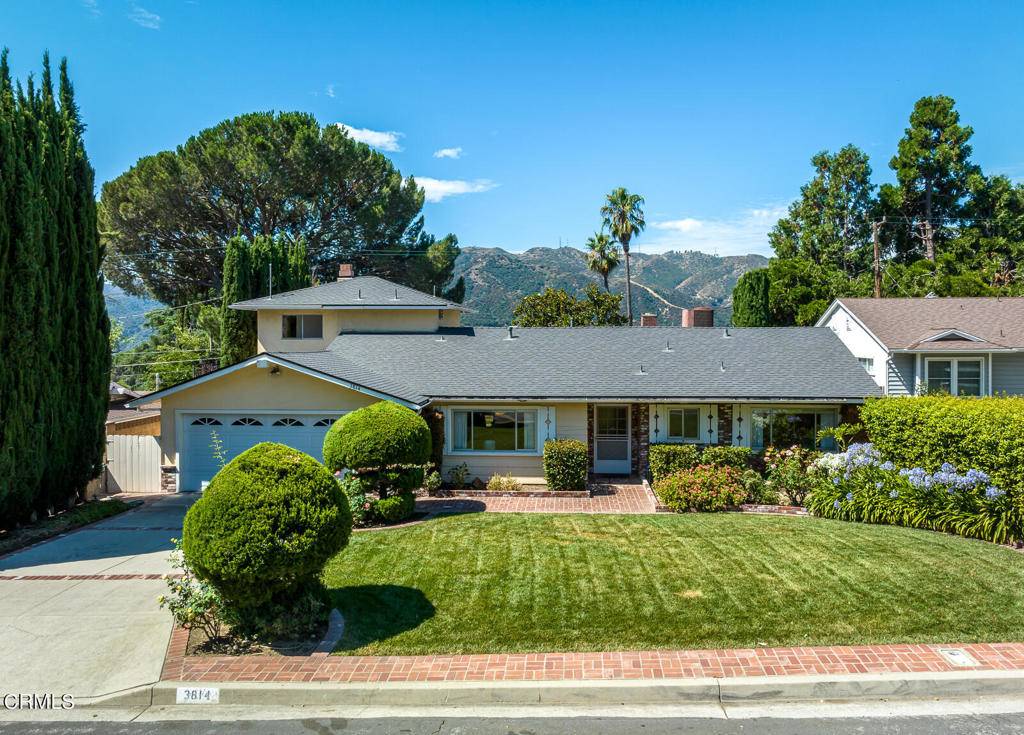 La Crescenta, CA 91214,3814 Los Olivos LN