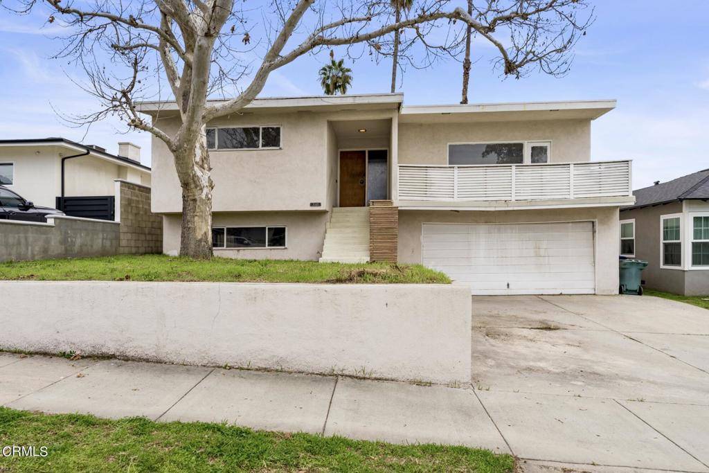 Burbank, CA 91501,710 E Walnut AVE
