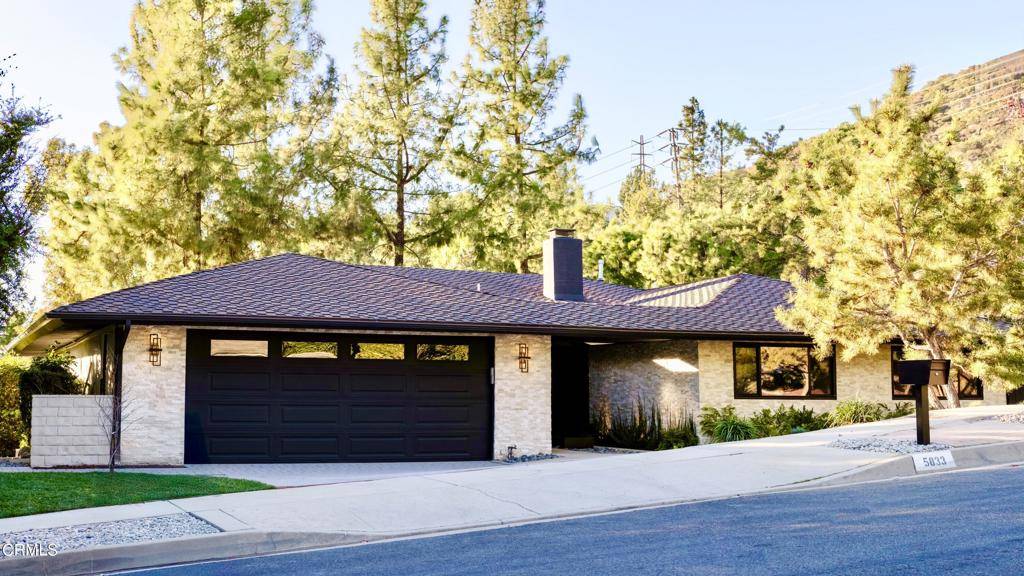 La Canada Flintridge, CA 91011,5833 Briartree DR