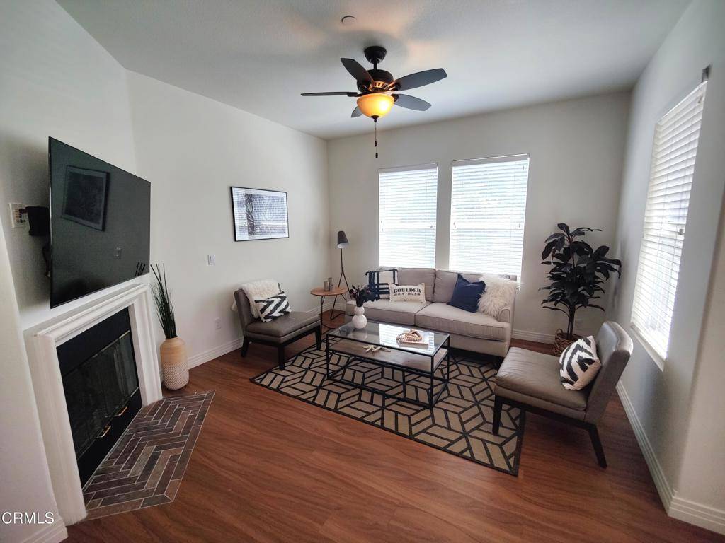 Pasadena, CA 91107,433 N Altadena DR #4