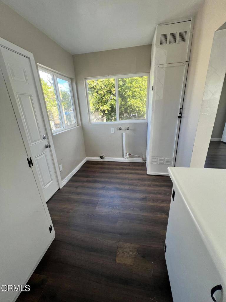 Bakersfield, CA 93304,121 L ST