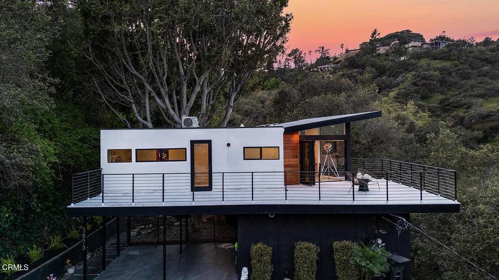 La Canada Flintridge, CA 91011,3873 Hampstead RD