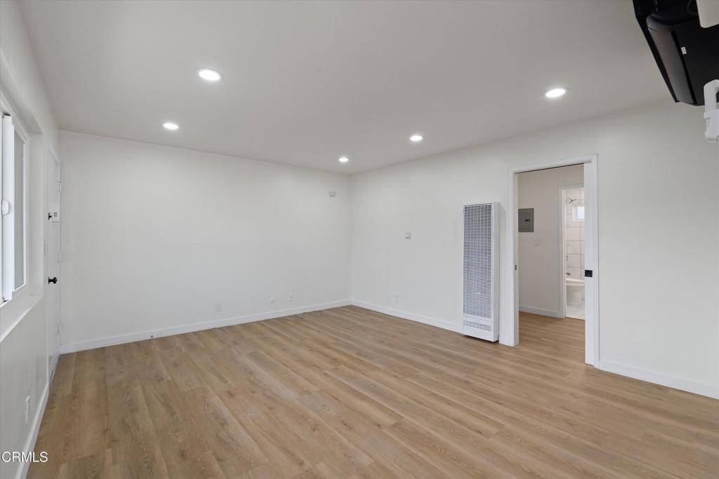 Los Angeles, CA 90026,624 Silver Lake BLVD #3