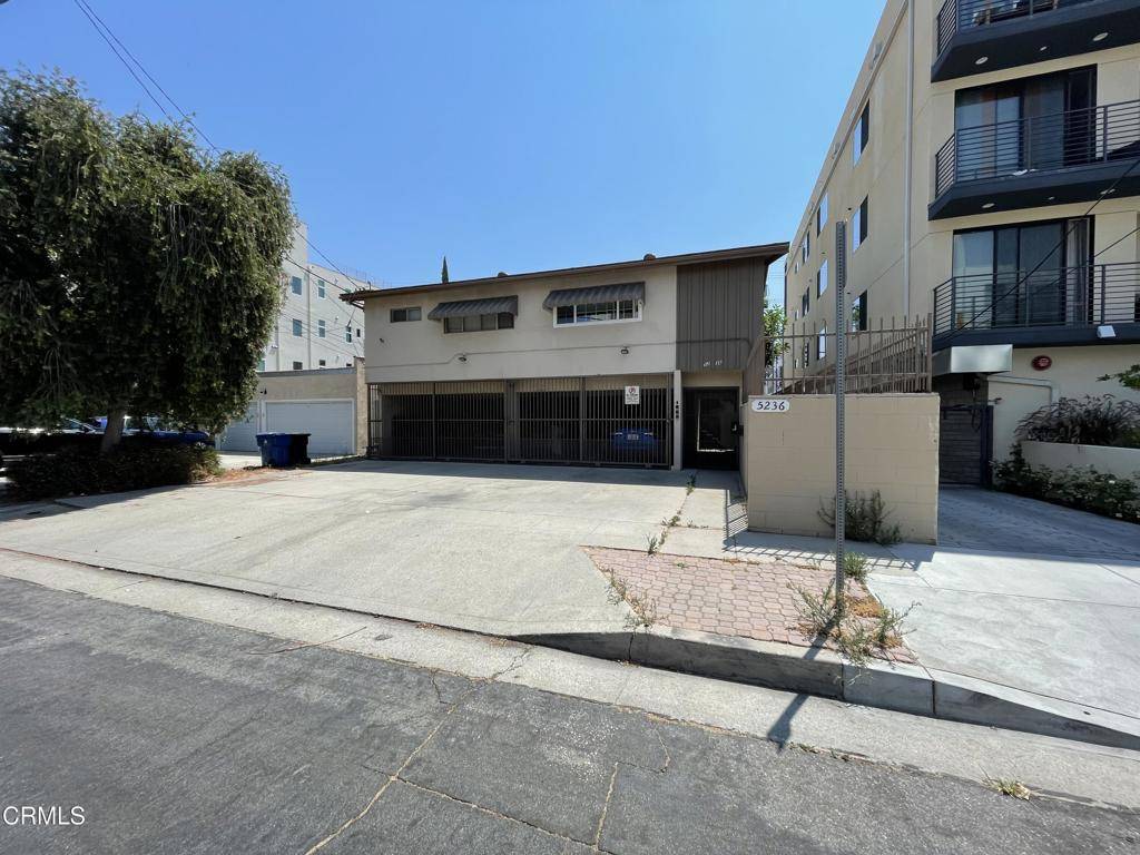 North Hollywood, CA 91601,5237 Cahuenga BLVD
