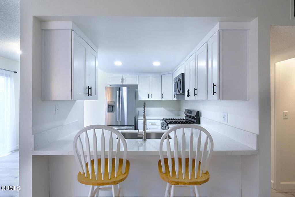 Los Angeles, CA 91042,6832 1/2 Saint Estaban ST