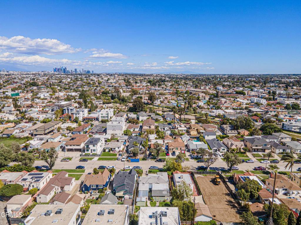 Los Angeles, CA 90019,1849 Cylde AVE