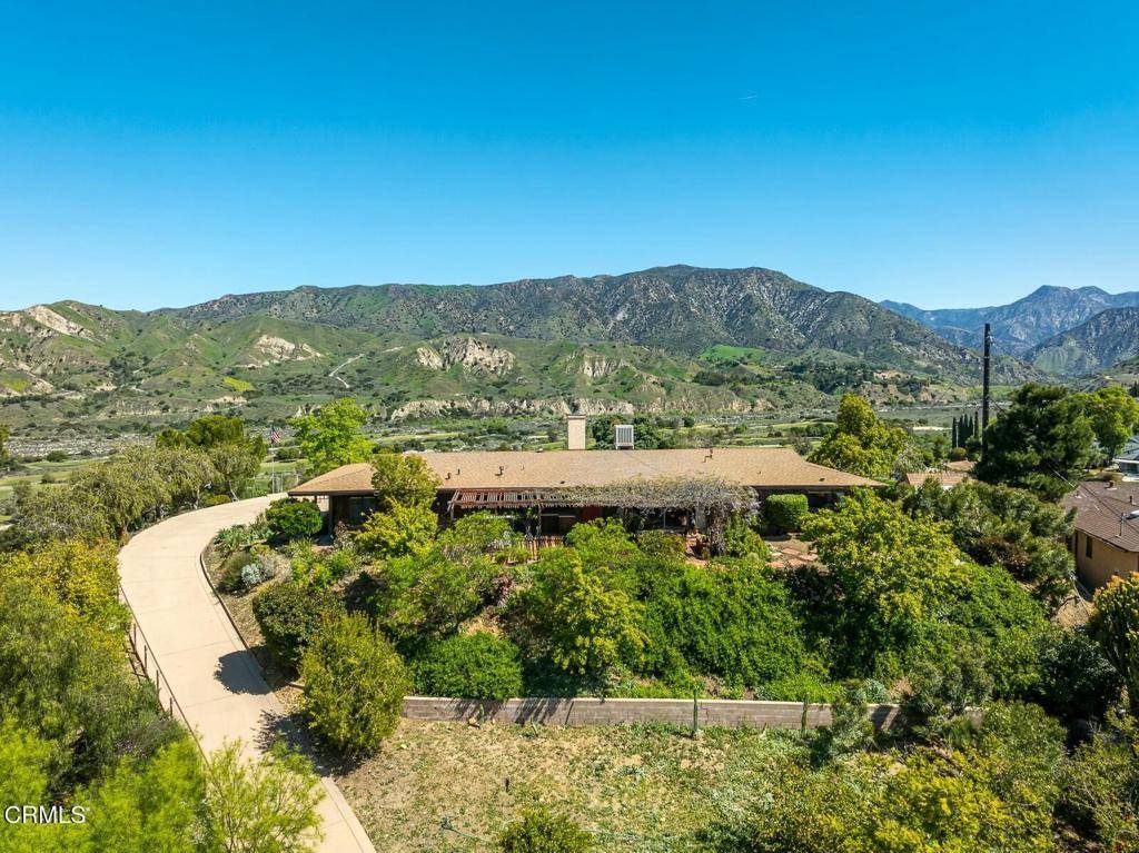 Sunland, CA 91040,10738 Plateau DR