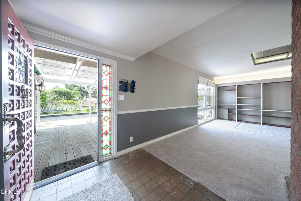 La Canada Flintridge, CA 91011,1041 Green LN