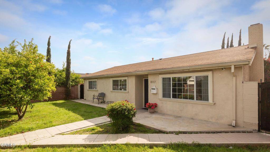 North Hollywood, CA 91605,8117 Coldwater Canyon AVE