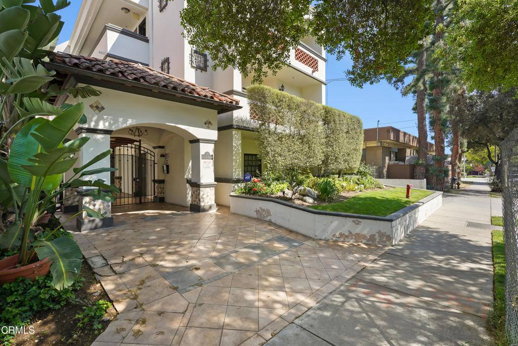 Pasadena, CA 91101,156 S Oak Knoll AVE #210