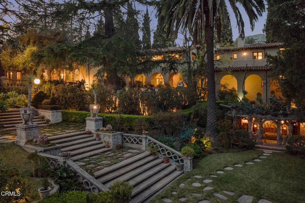 La Canada Flintridge, CA 91011,5200 Alta Canyada RD