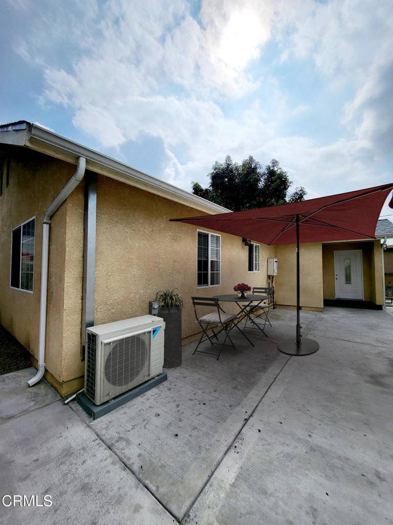 Los Angeles, CA 90041,4406 Toland WAY