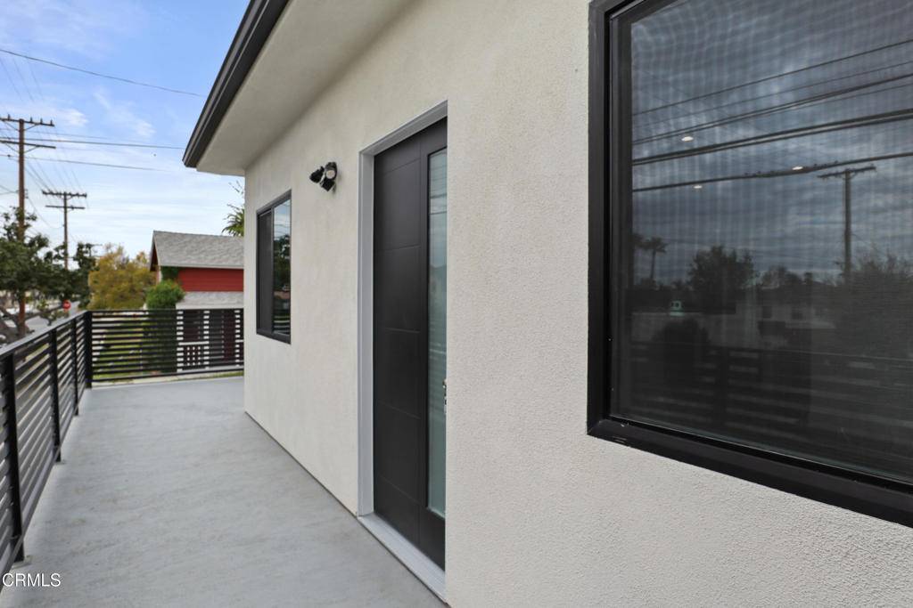 Burbank, CA 91501,112 N Kenneth RD #201