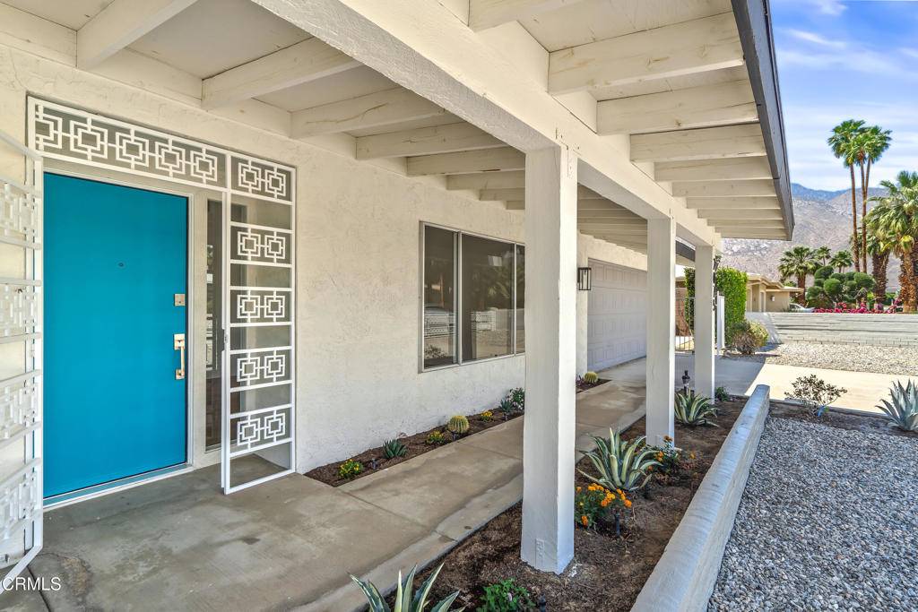 2075 E Calle Felicia Palm Springs, CA 92262