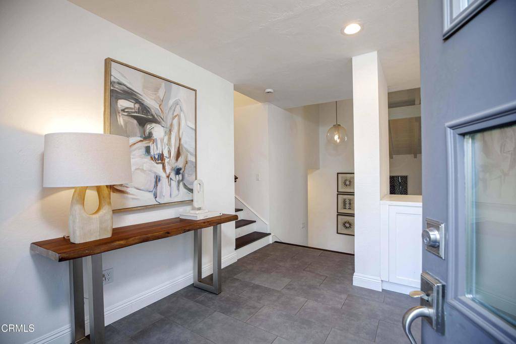 La Canada Flintridge, CA 91011,5815 Briartree DR