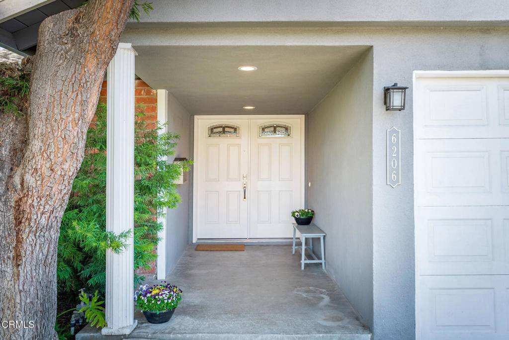 Encino, CA 91316,6206 Newcastle AVE