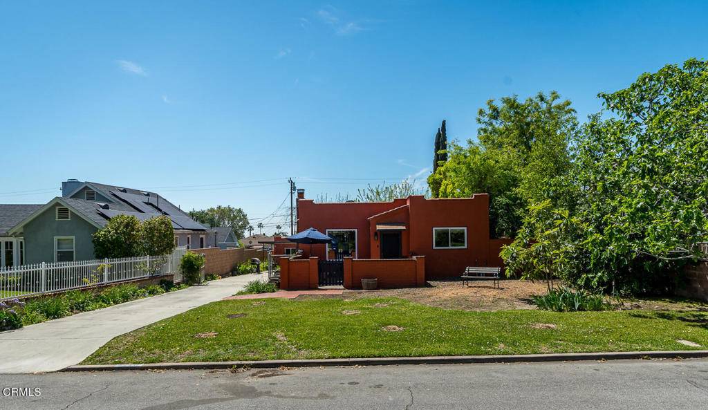 Pasadena, CA 91104,1728 Oakwood ST
