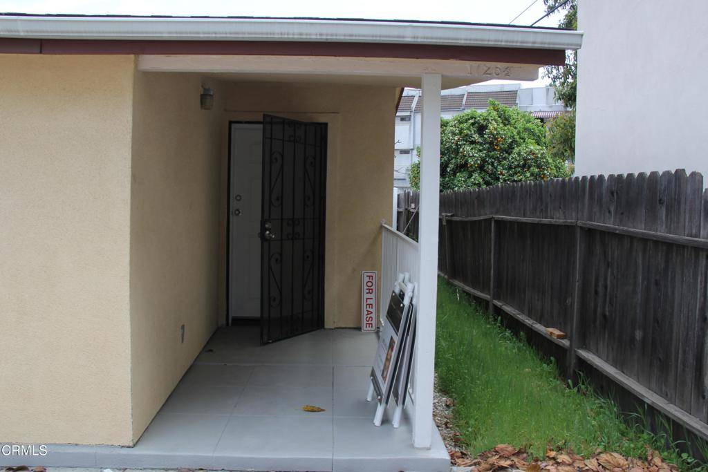 Glendale, CA 91206,1726 1/2 Chevy Chase DR E