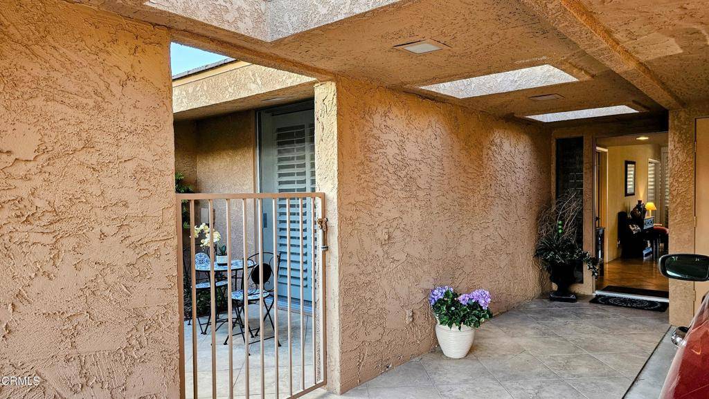 Palm Desert, CA 92260,48940 Phlox PL