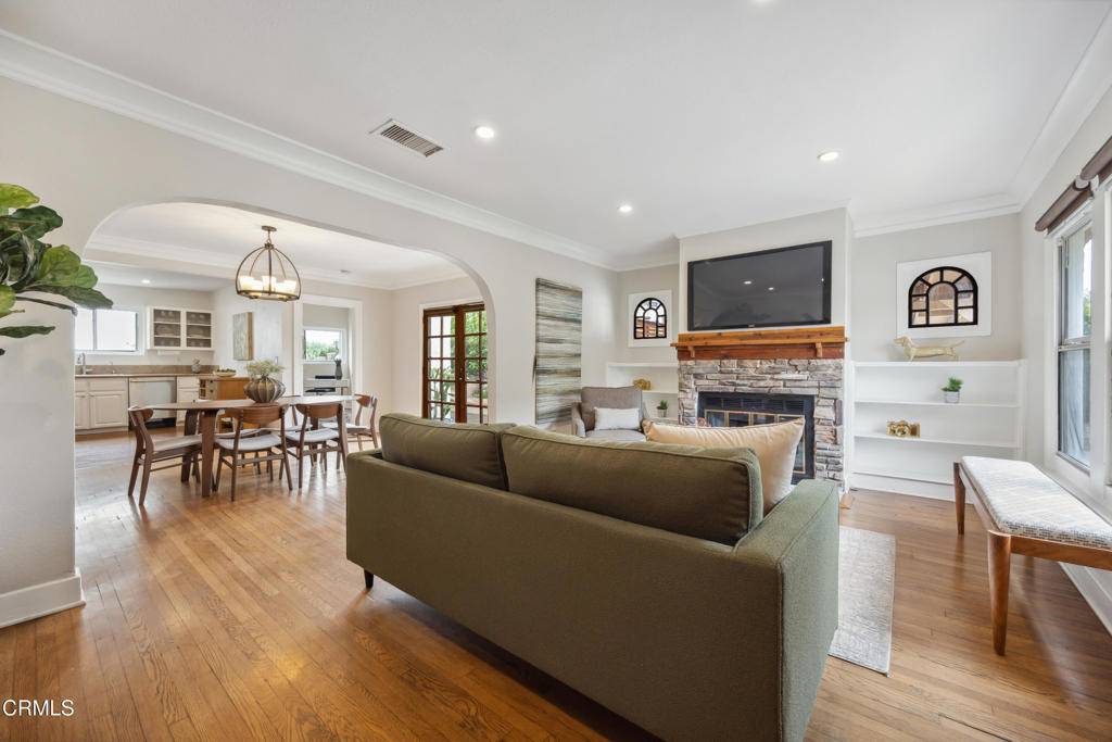 Tujunga, CA 91042,10918 Betty Lou LN