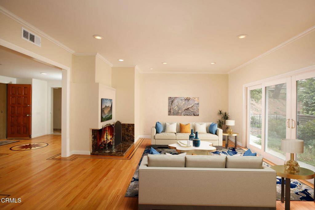 La Canada Flintridge, CA 91011,943 Bay Tree RD