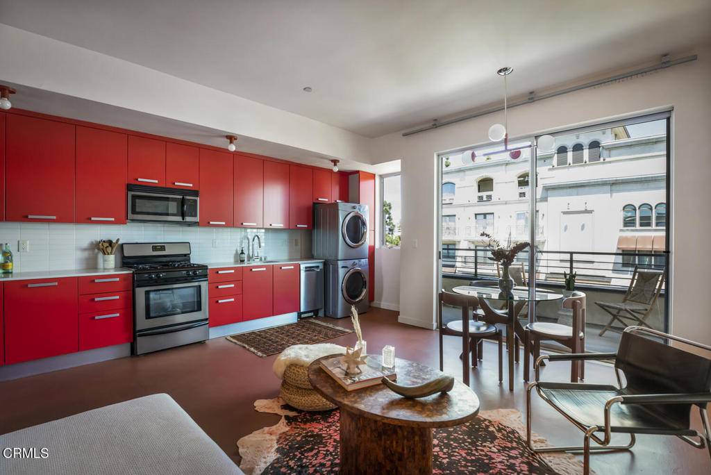 Pasadena, CA 91101,217 S Marengo AVE #404