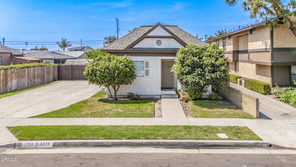 Downey, CA 90241,8328 Texas ST