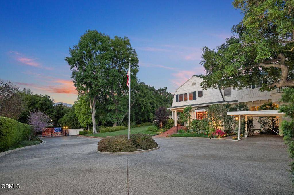 La Canada Flintridge, CA 91011,700 Flintridge AVE