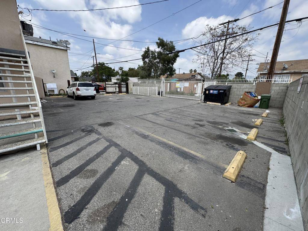 Pacoima, CA 91331,10960 Sutter AVE