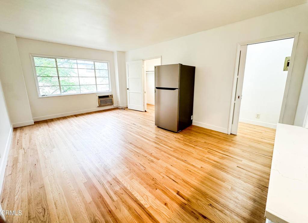 Glendale, CA 91202,1145 N Central AVE #9