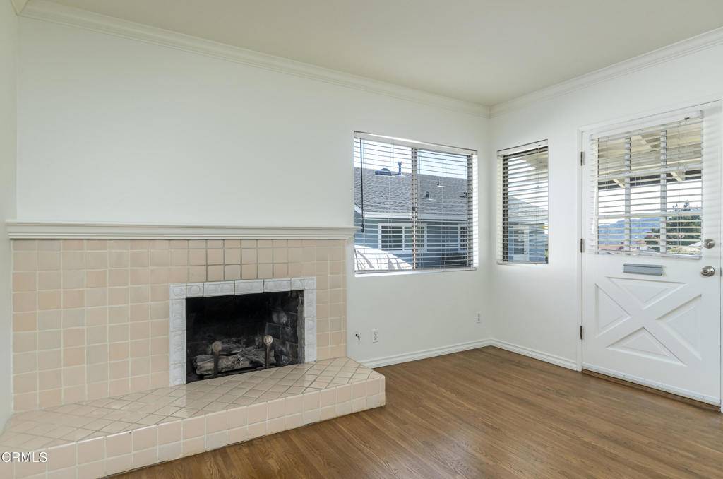 La Crescenta, CA 91214,3021 Ashwin DR #B