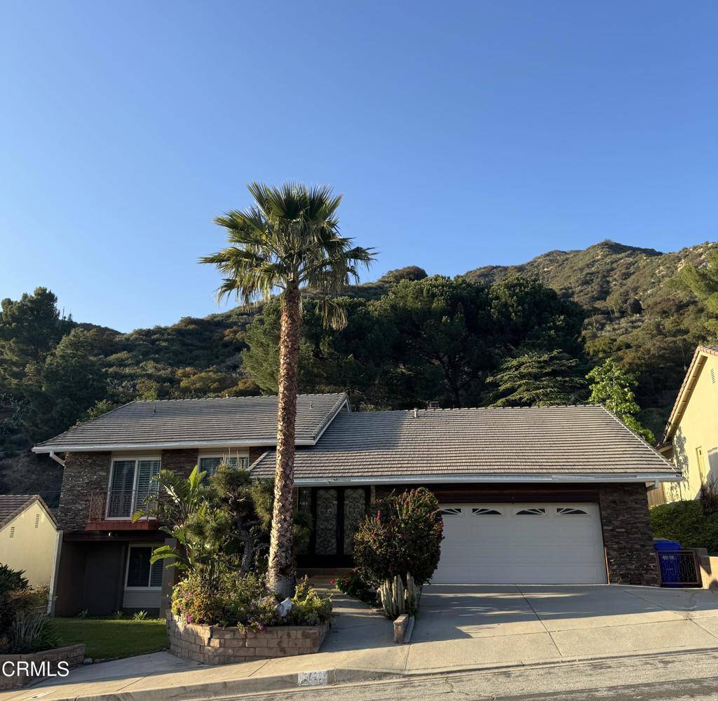 La Crescenta, CA 91214,3029 Hopeton RD
