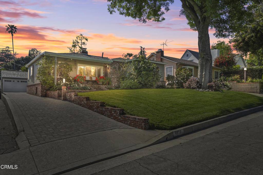 La Canada Flintridge, CA 91011,4819 Grand AVE