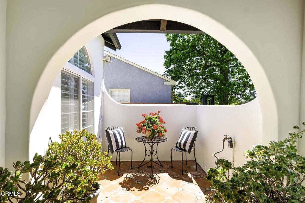 Altadena, CA 91001,1779 Morada PL