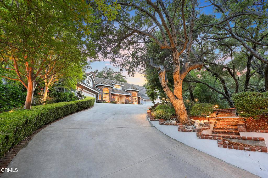 La Canada Flintridge, CA 91011,4165 Chevy Chase DR