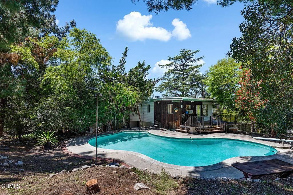 La Crescenta, CA 91214,3939 Santa Carlotta ST