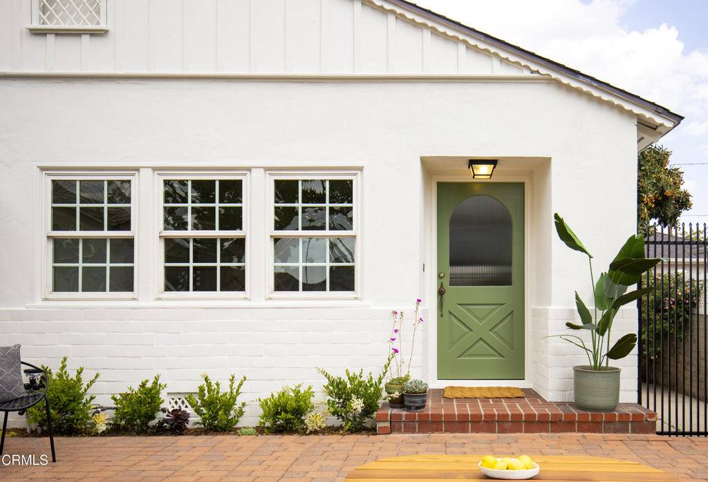 Burbank, CA 91504,3008 N Naomi ST