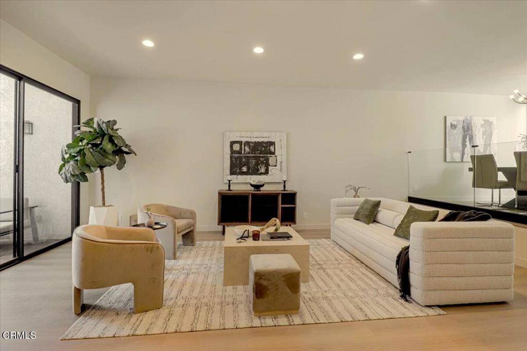 Los Angeles, CA 90024,10720 Ohio Ave #5