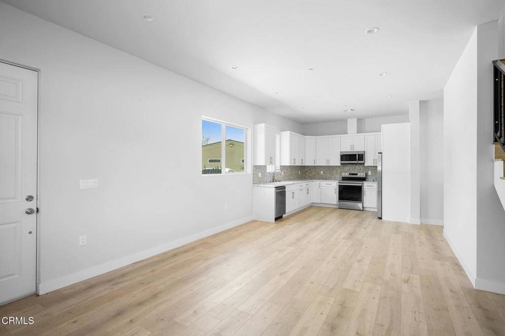 Granada Hills, CA 91344,12323 Foxcroft PL