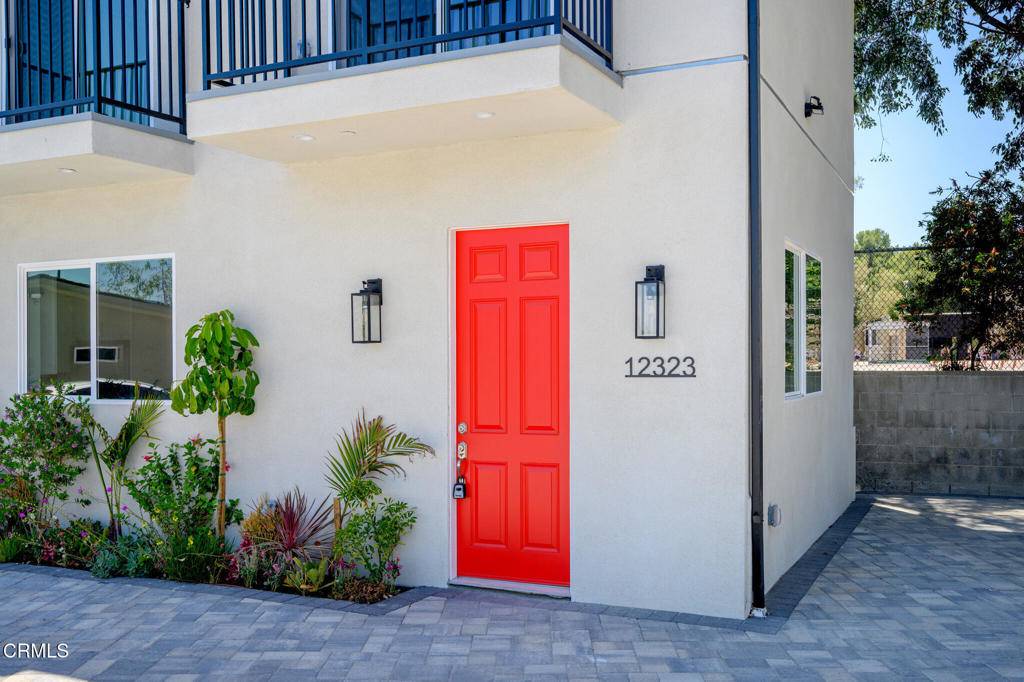 Granada Hills, CA 91344,12323 Foxcroft PL