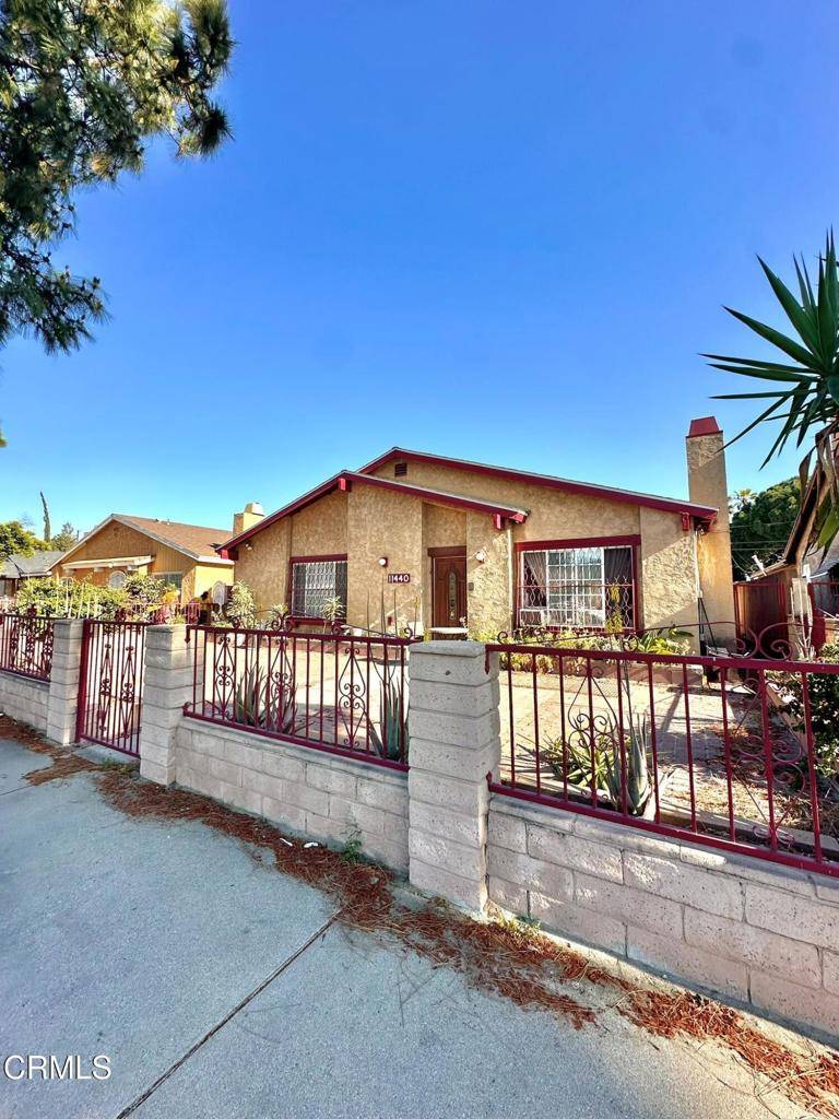 North Hollywood, CA 91605,11440 Strathern ST
