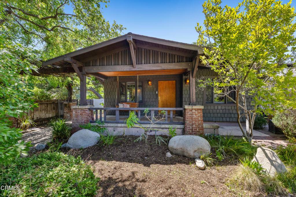 Pasadena, CA 91104,1229 N Sierra Bonita AVE
