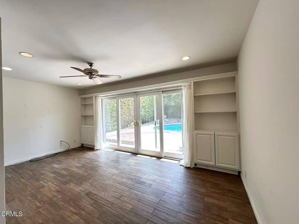 La Canada Flintridge, CA 91011,4912 Viro RD