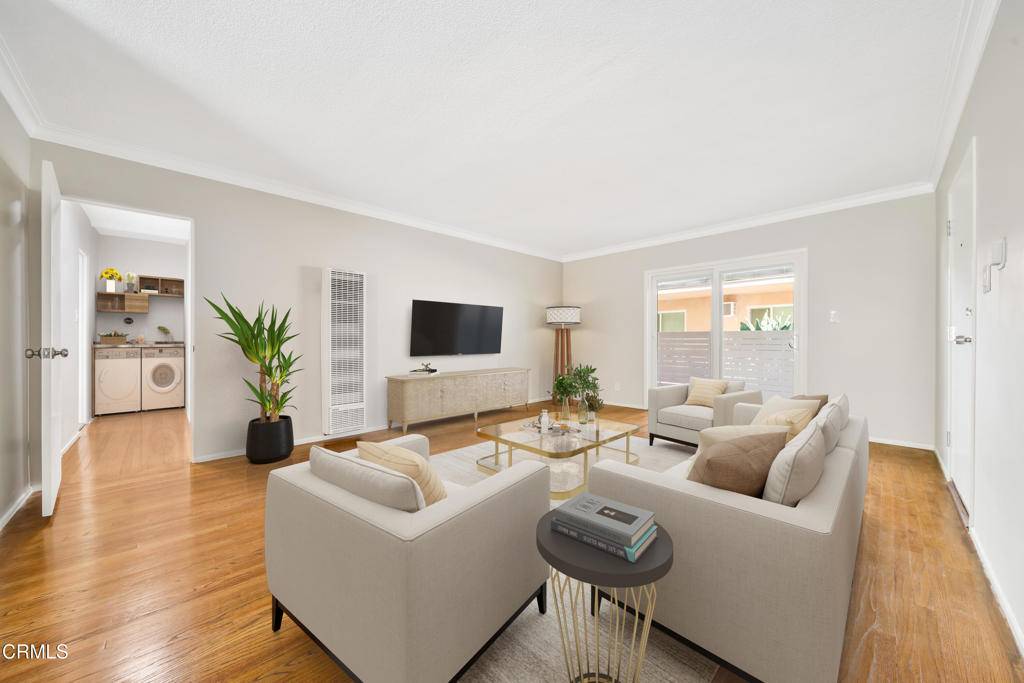 Pasadena, CA 91106,91 S Meridith AVE #4