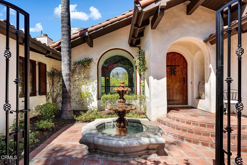 La Canada Flintridge, CA 91011,4144 Chevy Chase DR