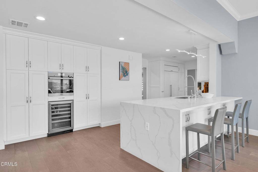 La Canada Flintridge, CA 91011,320 Starlane DR