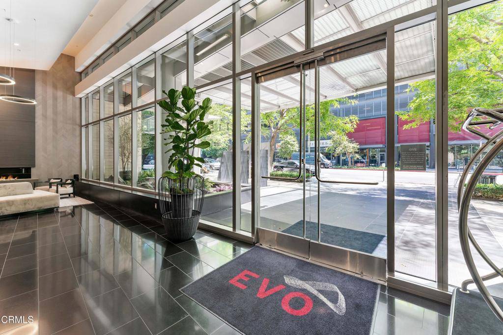 Los Angeles, CA 90015,1155 S Grand AVE #1510