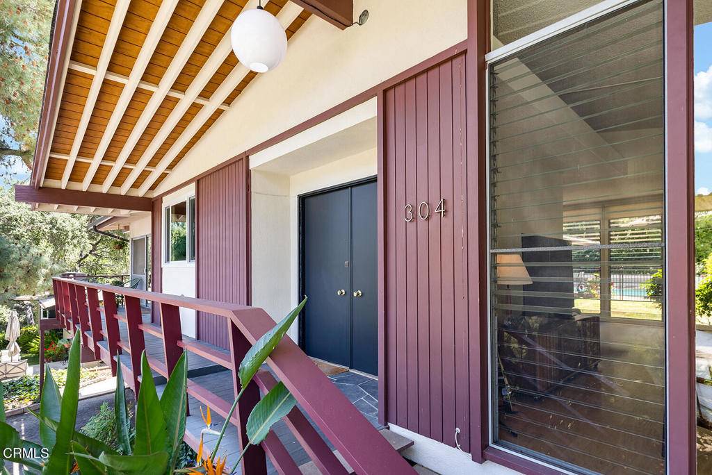 Glendale, CA 91208,304 Mesa Lila Road